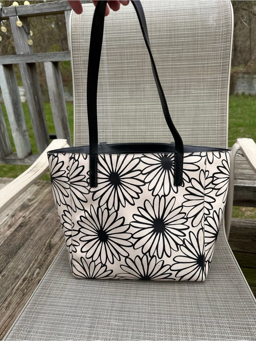 Kate Spade New York Rosa Daisy Tote Black White Designer - Picture 3 of 9